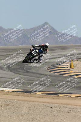 media/Oct-02-2025-Racers Edge (Thu) [[2c91cb6ab3]]/2-A Group/Session 5-Turn 12 (130pm)/